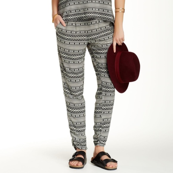 Jack by BB Dakota Pants - Jack by BB Dakota Suzette Printed Challi Pant